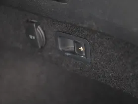 VW Passat Var. 2.0 TDI Bus. DSG | Thumbnail 26 von 27