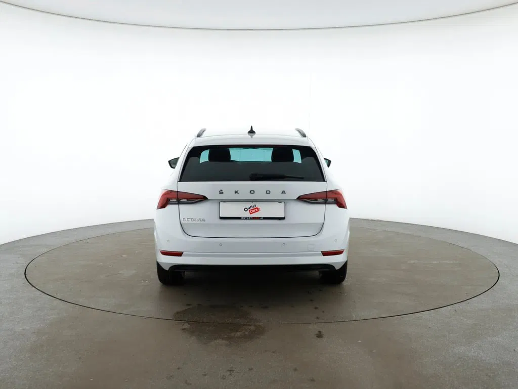 Skoda Octavia Combi 2.0 TDI Ambition | Bild 7 von 30