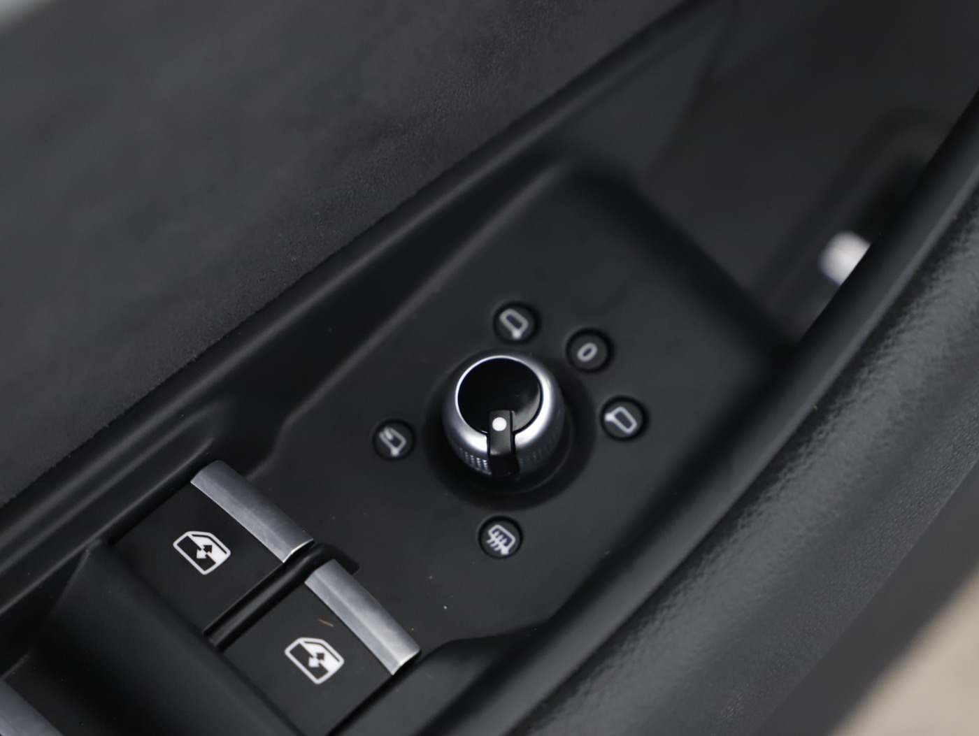 Audi A5 Cabriolet 35 2.0 TDI | Bild 12 von 28