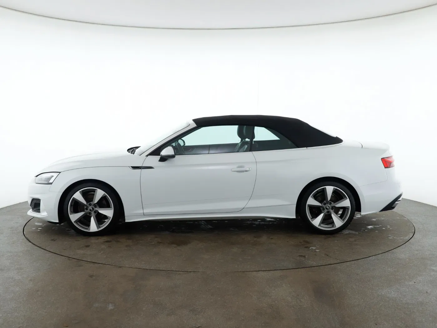 Audi A5 Cabriolet 35 2.0 TDI | Bild 9 von 28