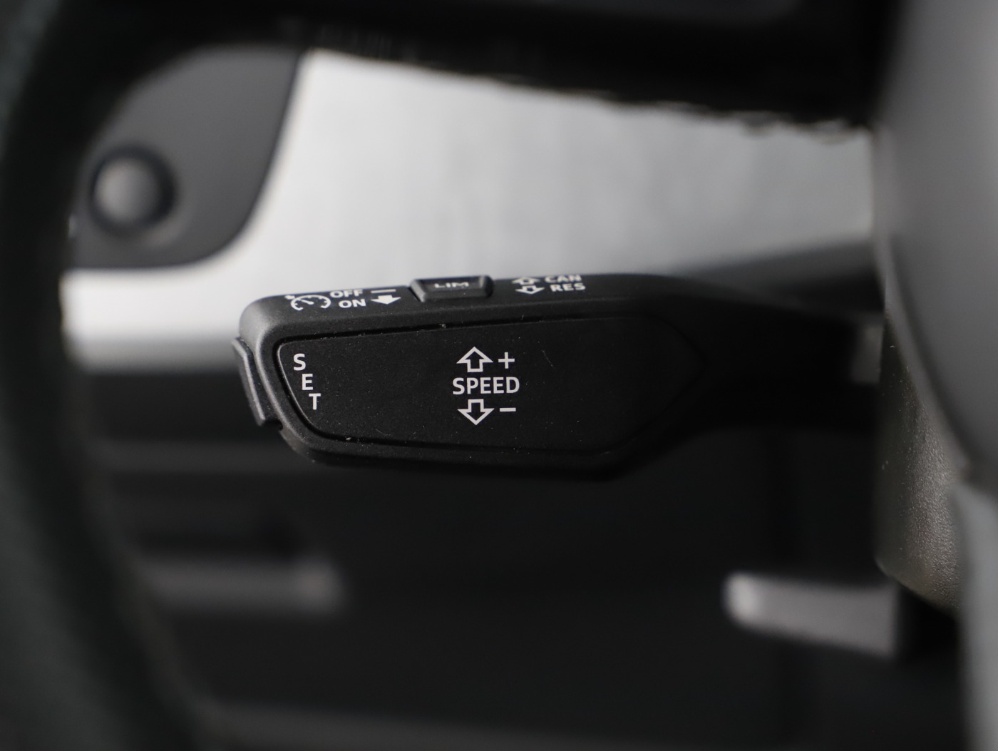 Audi A5 Cabriolet 35 2.0 TDI | Bild 20 von 28