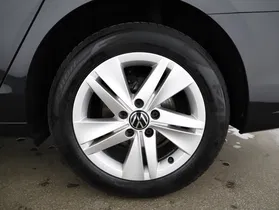 VW Golf VIII Variant 2.0 TDI Life | Thumbnail 10 von 27