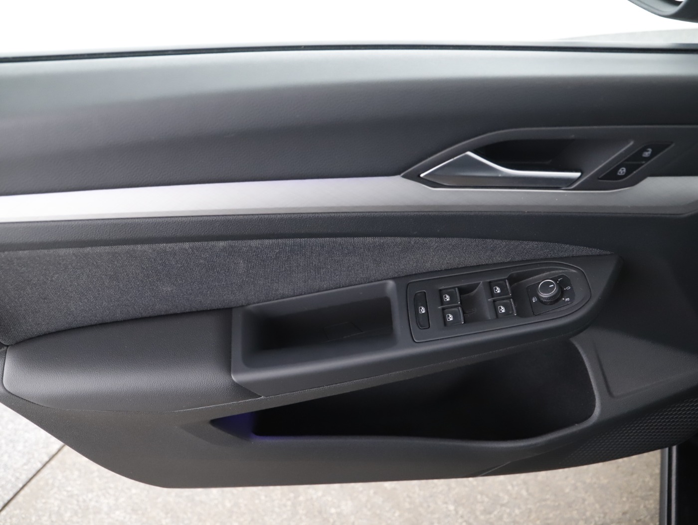 VW Golf VIII Variant 2.0 TDI Life | Bild 11 von 27