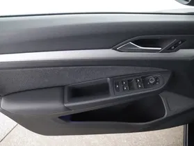 VW Golf VIII Variant 2.0 TDI Life | Thumbnail 11 von 27