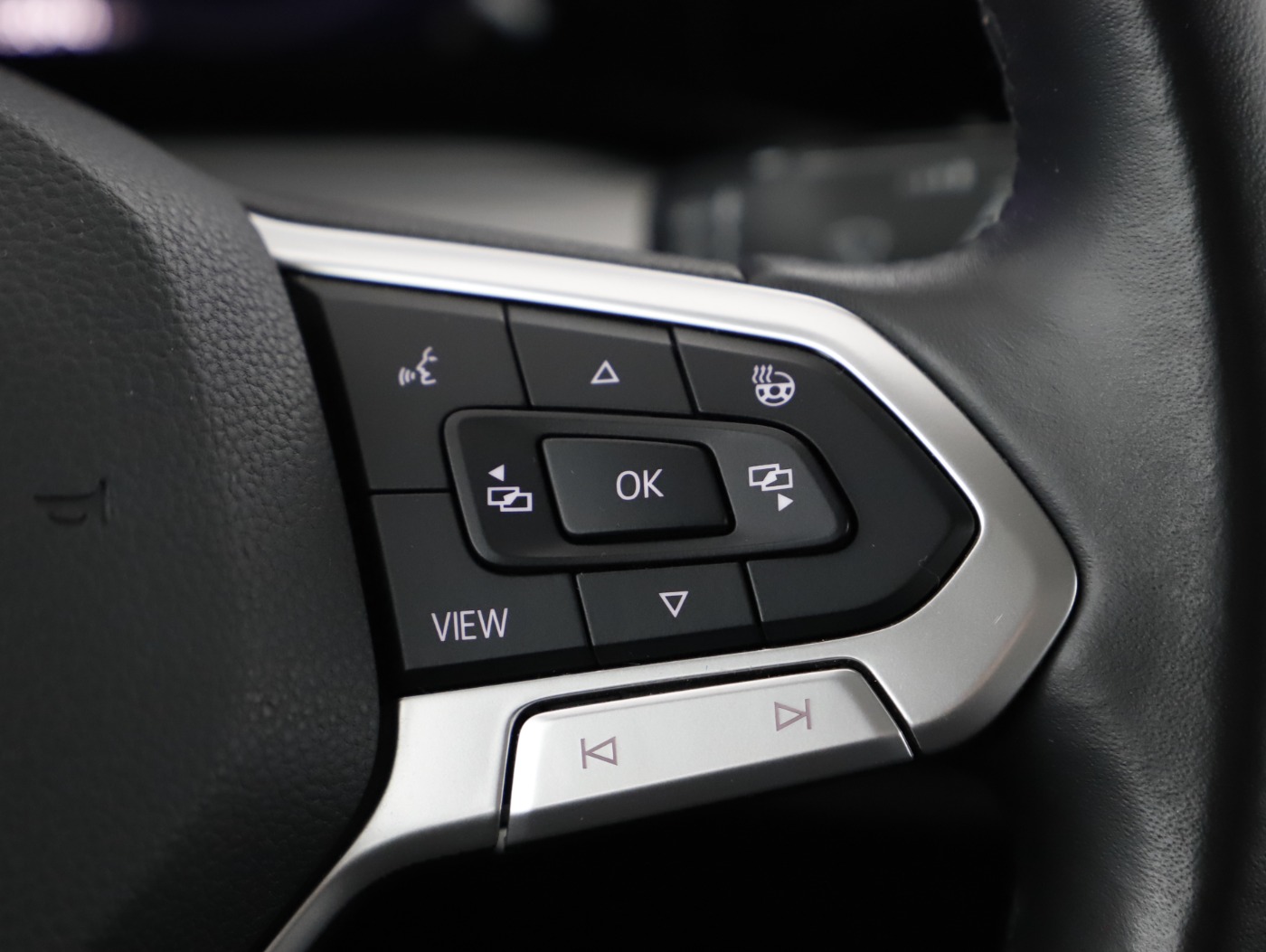 VW Golf VIII Variant 2.0 TDI Life | Bild 19 von 27