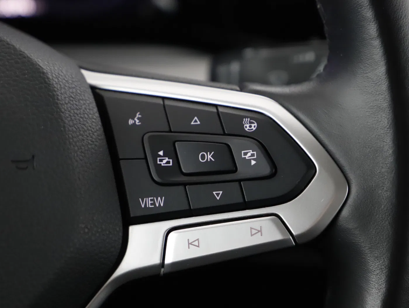 VW Golf VIII Variant 2.0 TDI Life | Bild 19 von 27