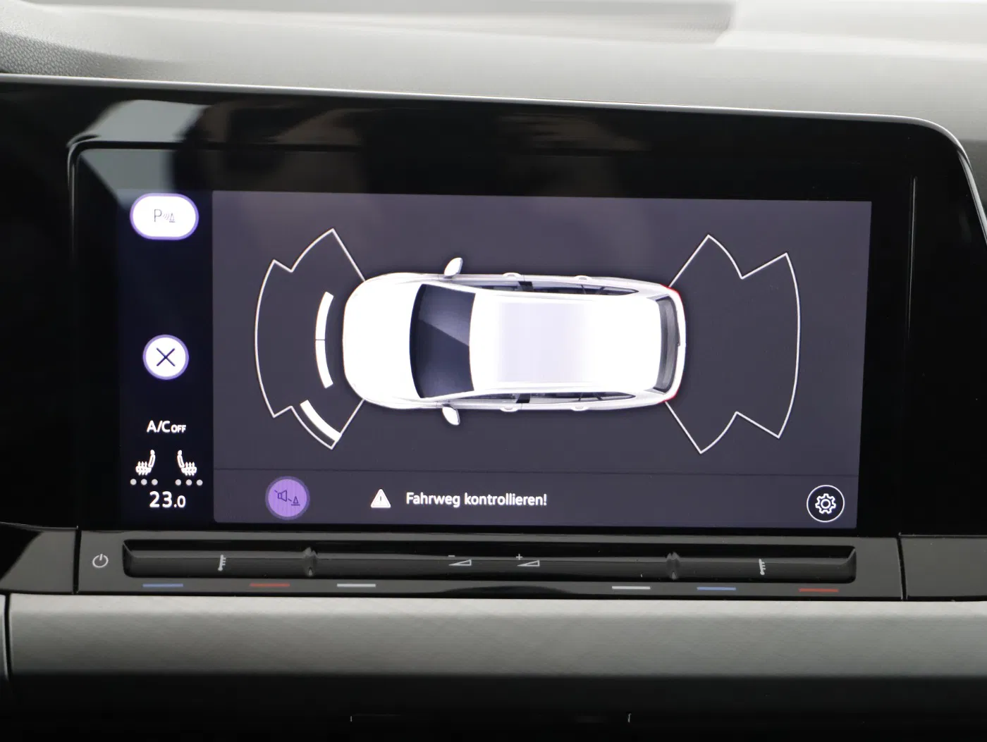 VW Golf VIII Variant 2.0 TDI Life | Bild 22 von 27