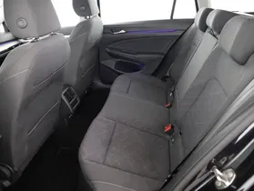 VW Golf VIII Variant 2.0 TDI Life | Thumbnail 25 von 27