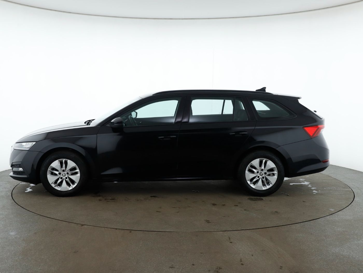 Skoda Octavia Combi 2.0 TDI Ambition | Bild 7 von 26