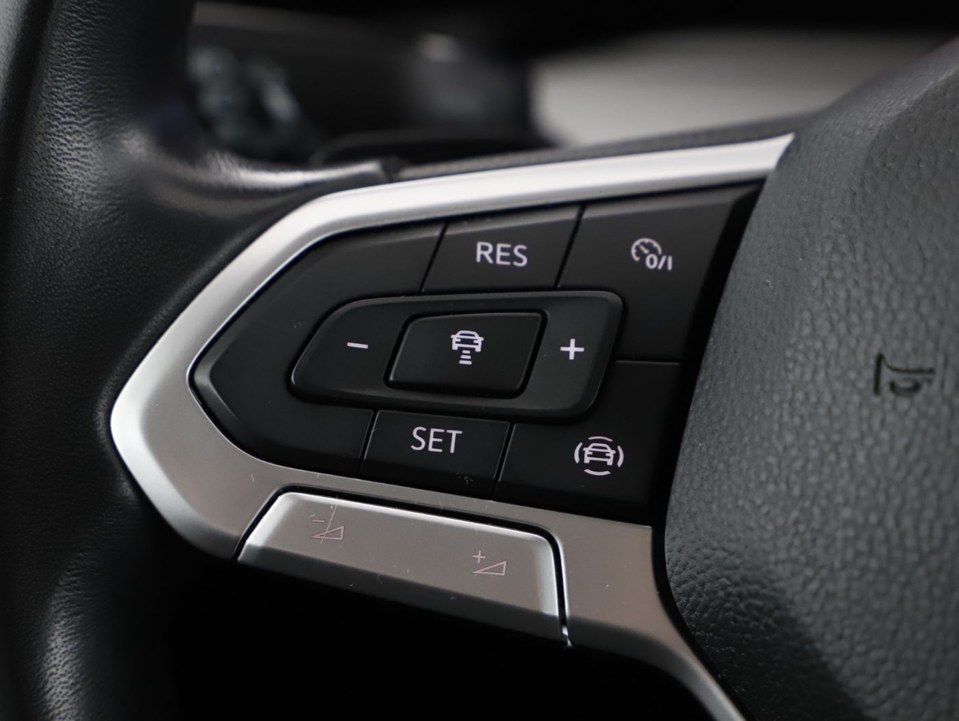 VW Golf VIII Var. 2.0TDI DSG | Bild 18 von 27