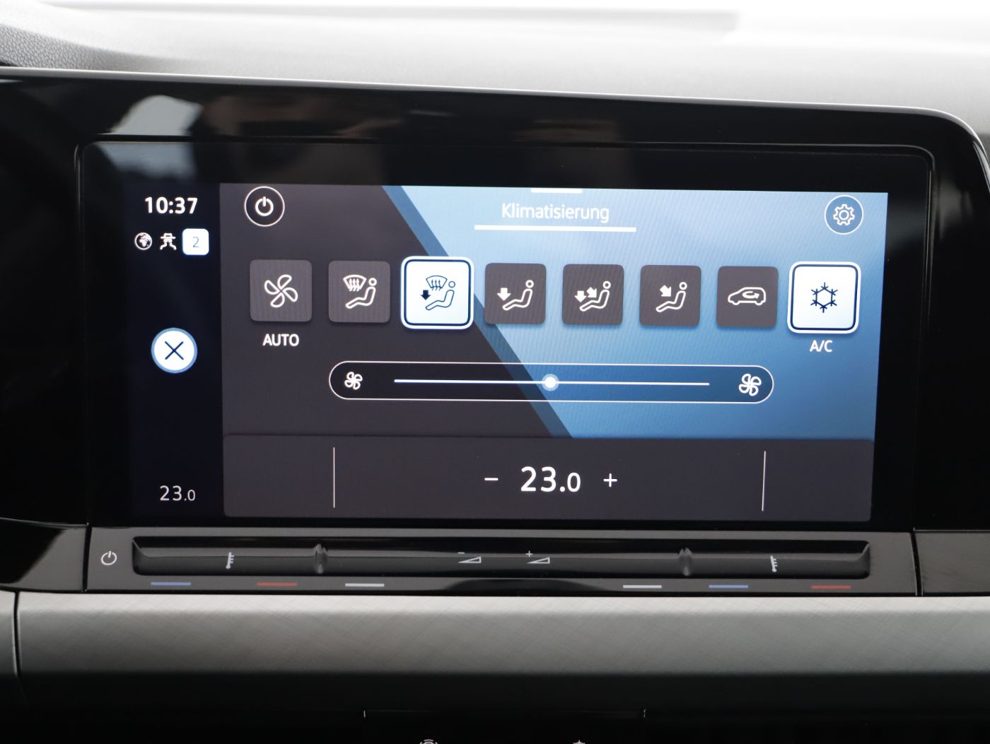 VW Golf VIII Var. 2.0TDI DSG | Bild 23 von 27