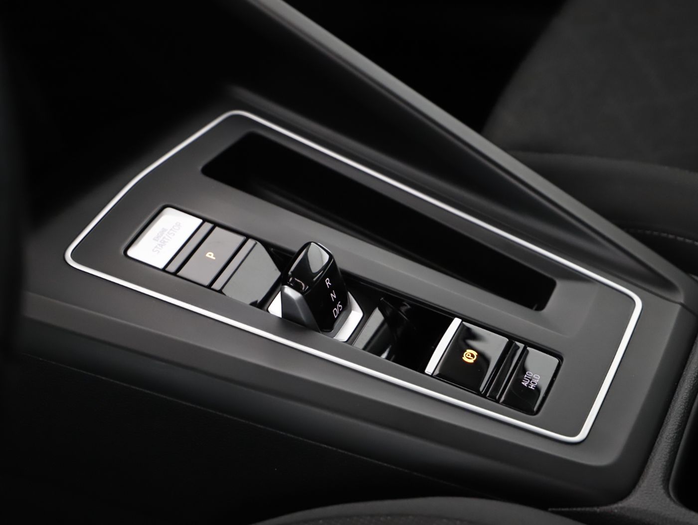 VW Golf VIII Var. 2.0TDI DSG | Bild 24 von 27