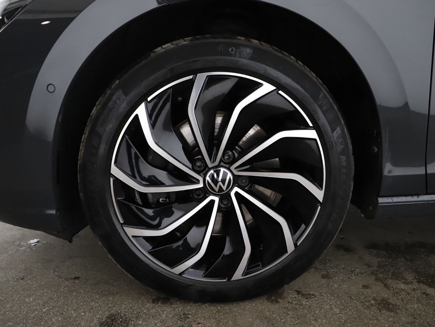 VW Golf VIII Var. 2.0TDI DSG | Bild 10 von 27