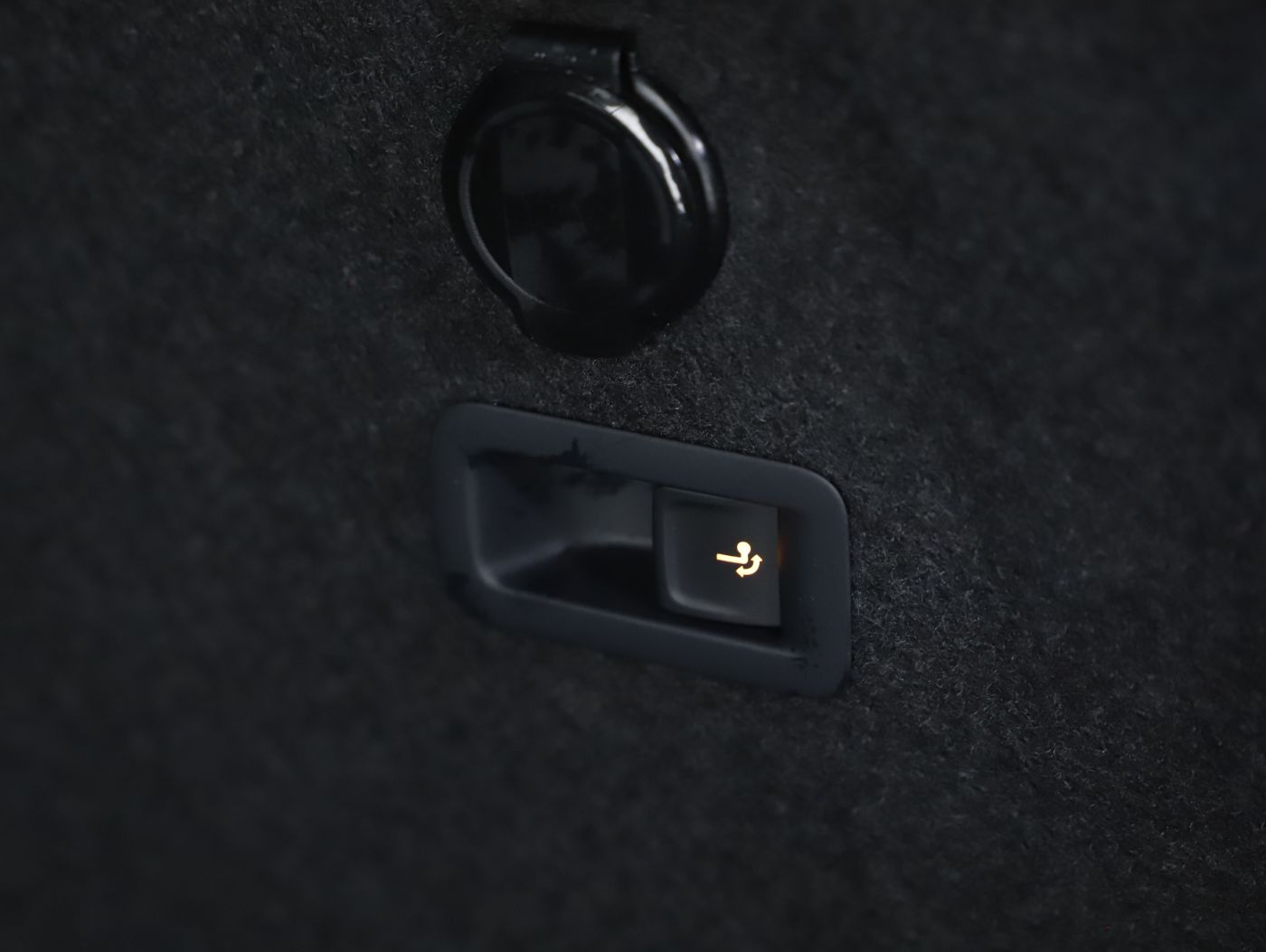 VW Golf VIII Var. 2.0 TDI Life | Bild 27 von 28