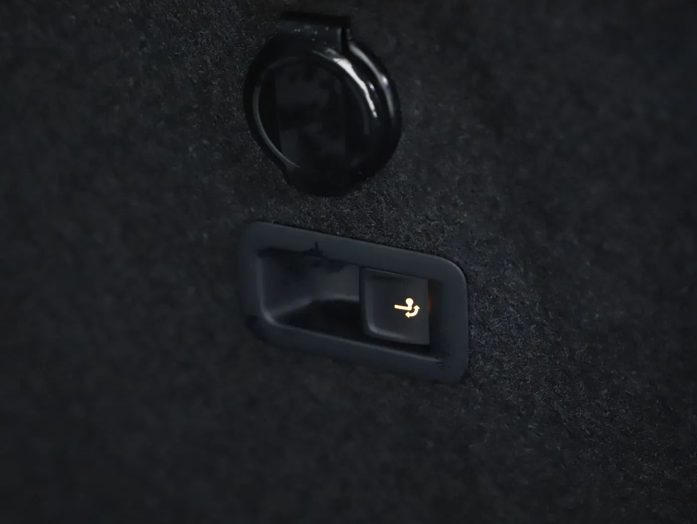 VW Golf VIII Var. 2.0 TDI Life | Bild 27 von 28