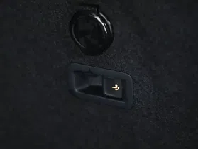 VW Golf VIII Var. 2.0 TDI Life | Thumbnail 27 von 28