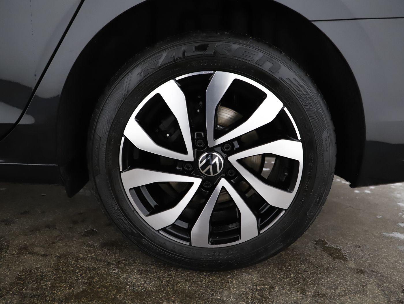 VW Golf VIII Var. 2.0 TDI Life | Bild 10 von 28