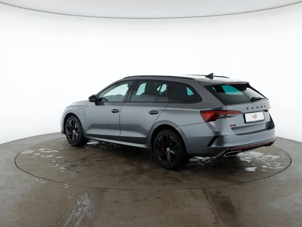 Skoda Octavia Combi 1.4 TSI RS iV | Bild 8 von 26