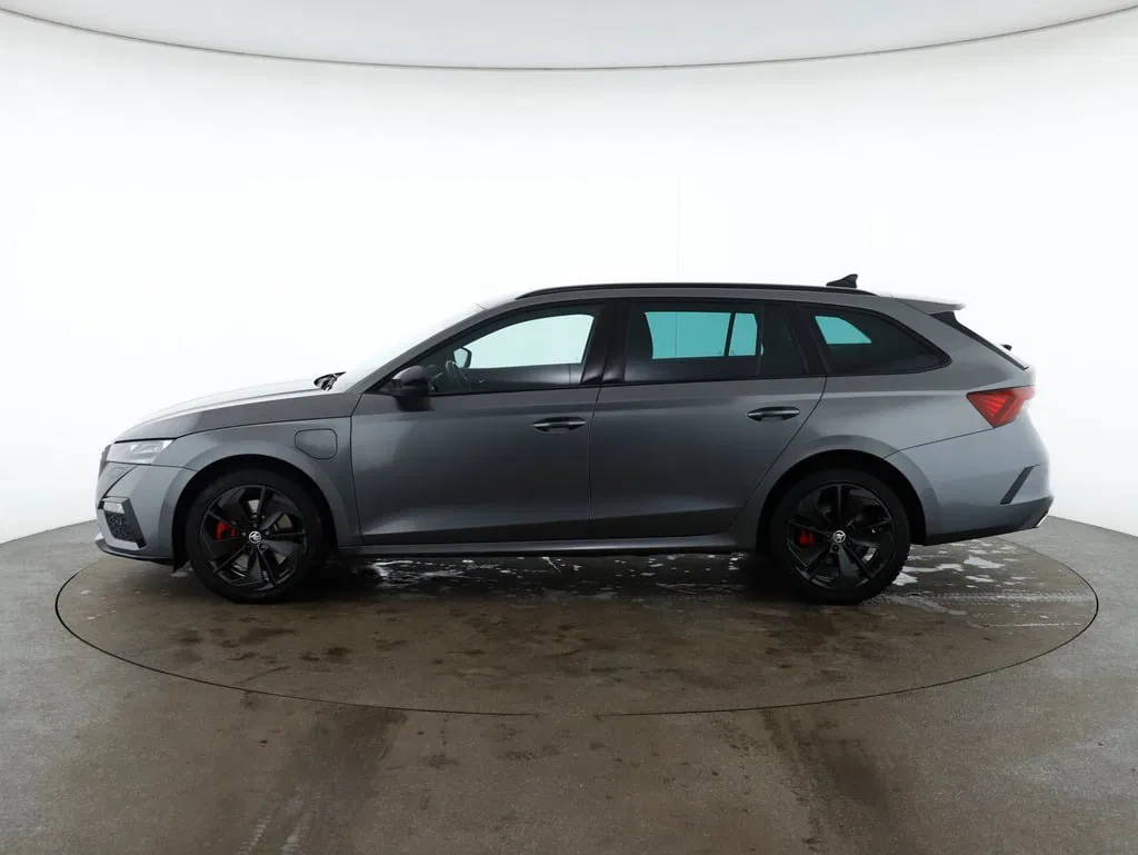 Skoda Octavia Combi 1.4 TSI RS iV | Bild 9 von 26