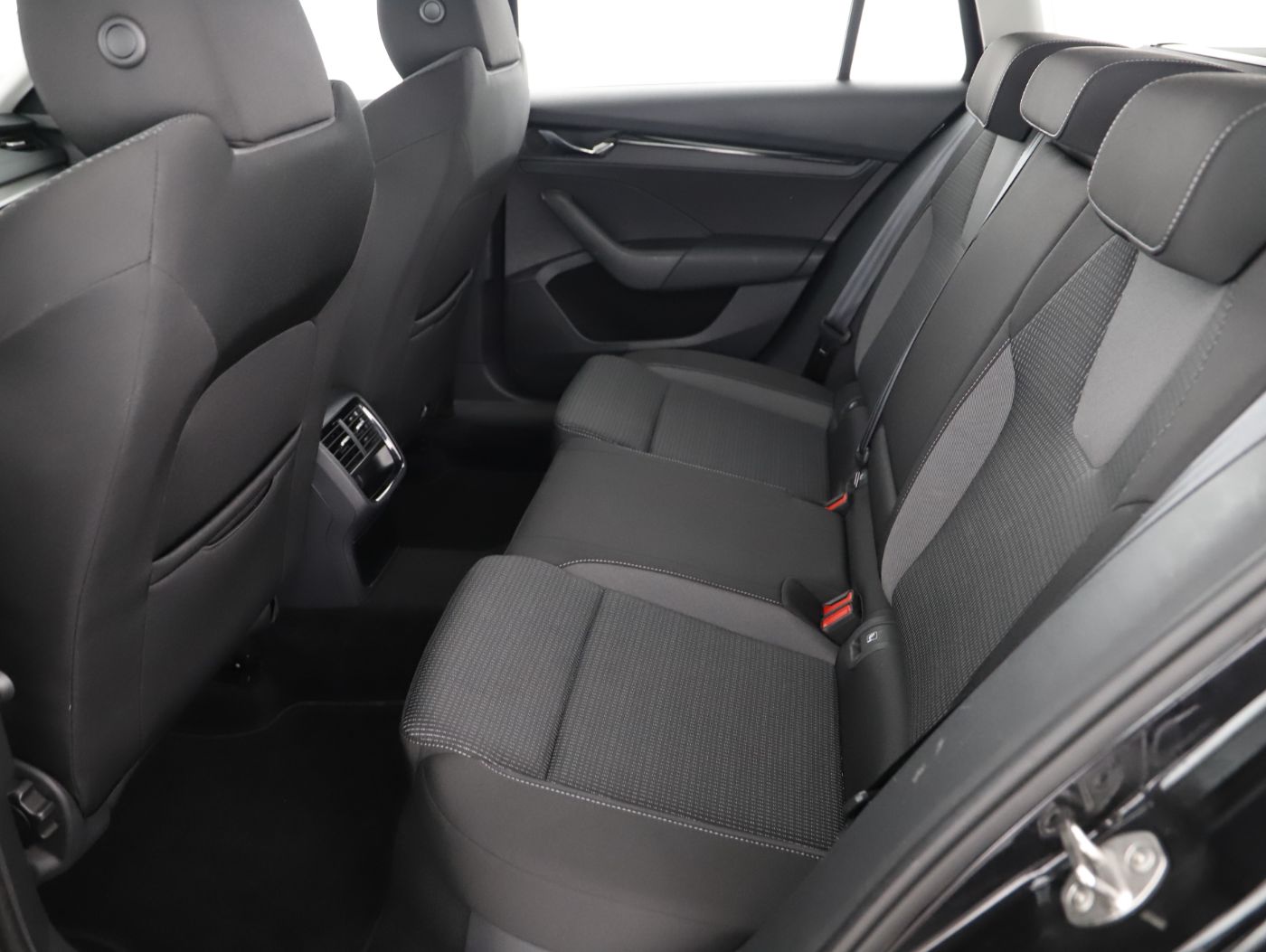 Skoda Octavia Combi 1.0 TSI Ambition | Bild 25 von 26