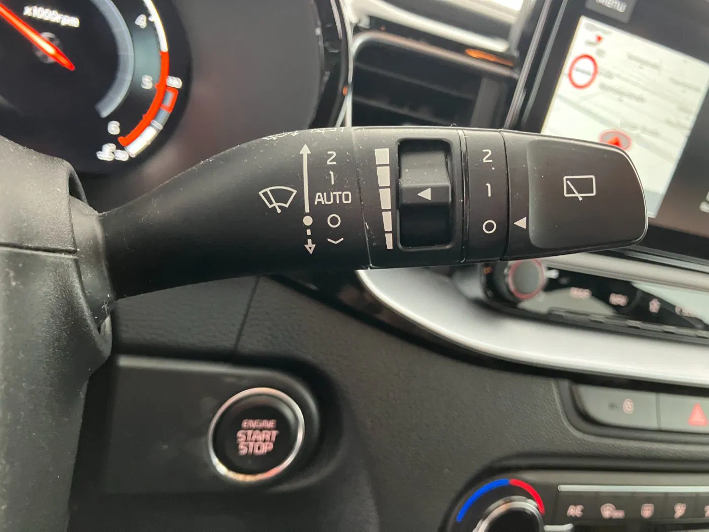 Kia ProCeed 1.6 CRDi GT-Line | Bild 12 von 31
