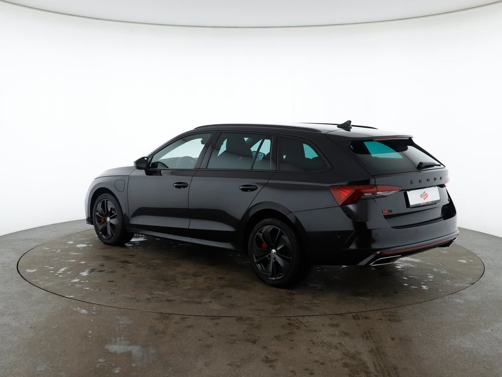 Skoda Octavia Combi 1.4 TSI RS iV | Bild 8 von 28