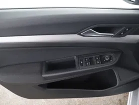 VW Golf VIII Var. 2.0TDI Life DSG | Thumbnail 7 von 23