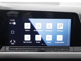 VW Golf VIII Var. 2.0TDI Life DSG | Thumbnail 16 von 23