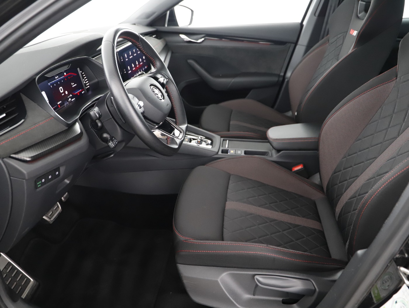 Skoda Octavia Combi 2.0 TDI 4X4 RS Aut. | Bild 5 von 23