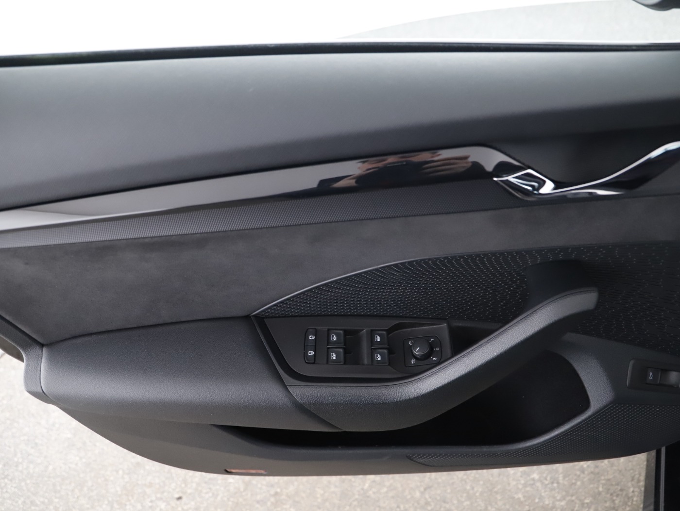 Skoda Octavia Combi 2.0 TDI 4X4 RS Aut. | Bild 12 von 23