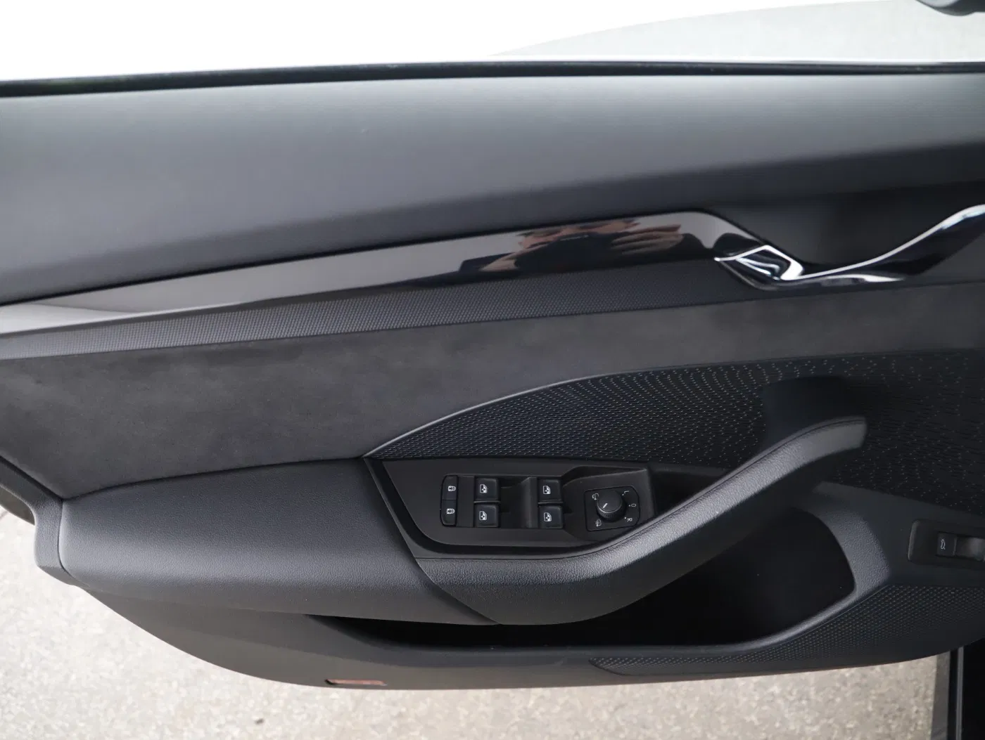 Skoda Octavia Combi 2.0 TDI 4X4 RS Aut. | Bild 12 von 23