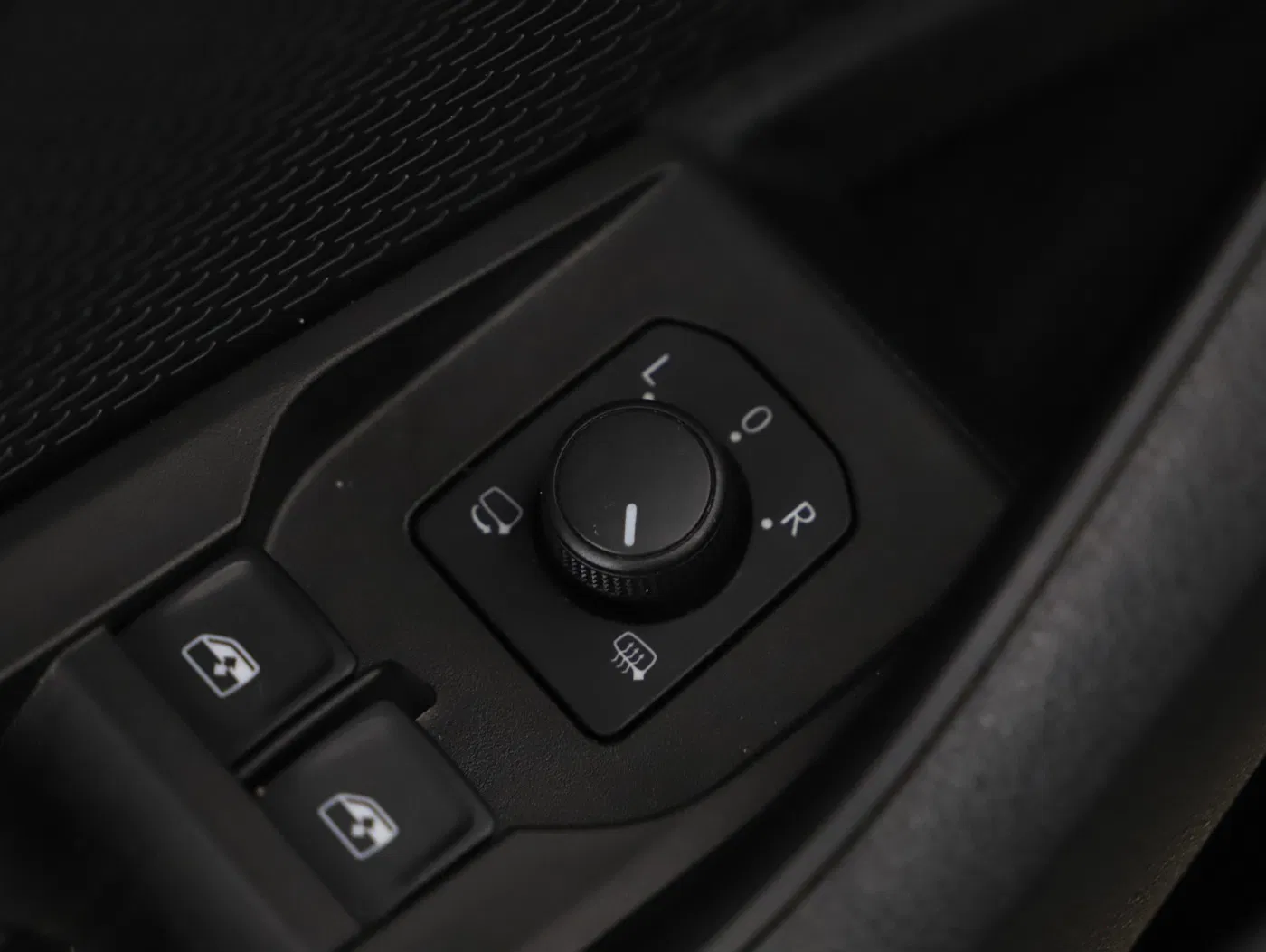 Skoda Octavia Combi 2.0 TDI 4X4 RS Aut. | Bild 13 von 23