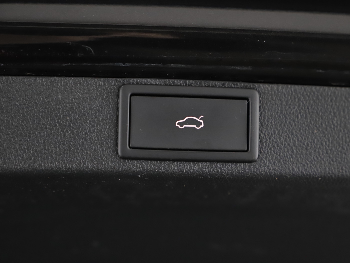 Skoda Octavia Combi 2.0 TDI 4X4 RS Aut. | Bild 22 von 23