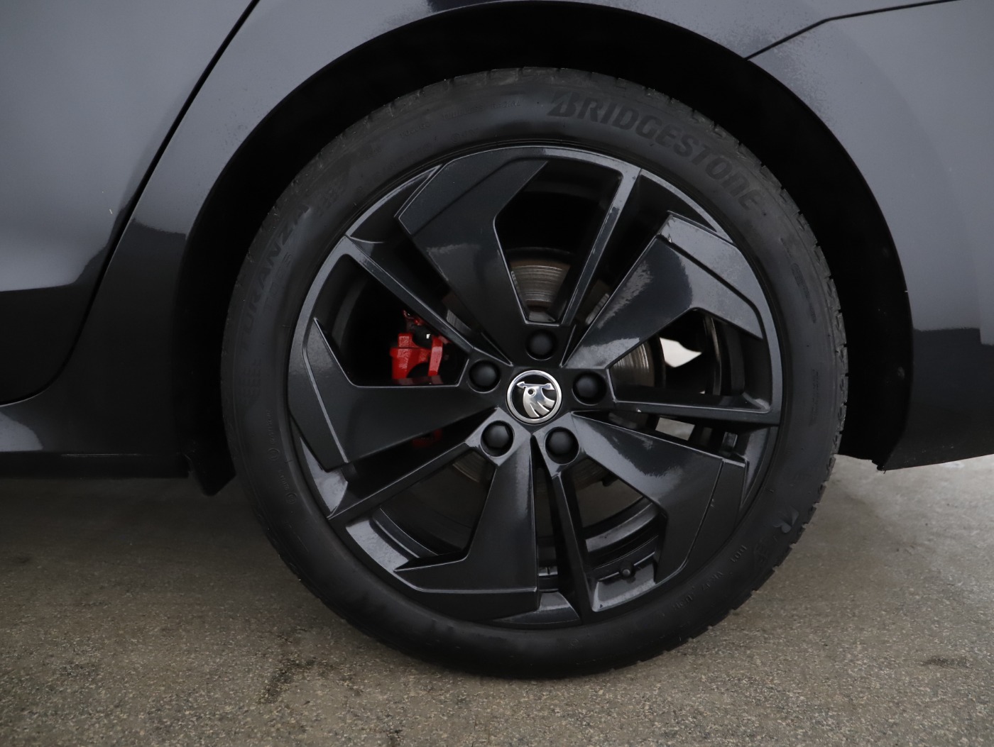 Skoda Octavia Combi 2.0 TDI 4X4 RS Aut. | Bild 4 von 23