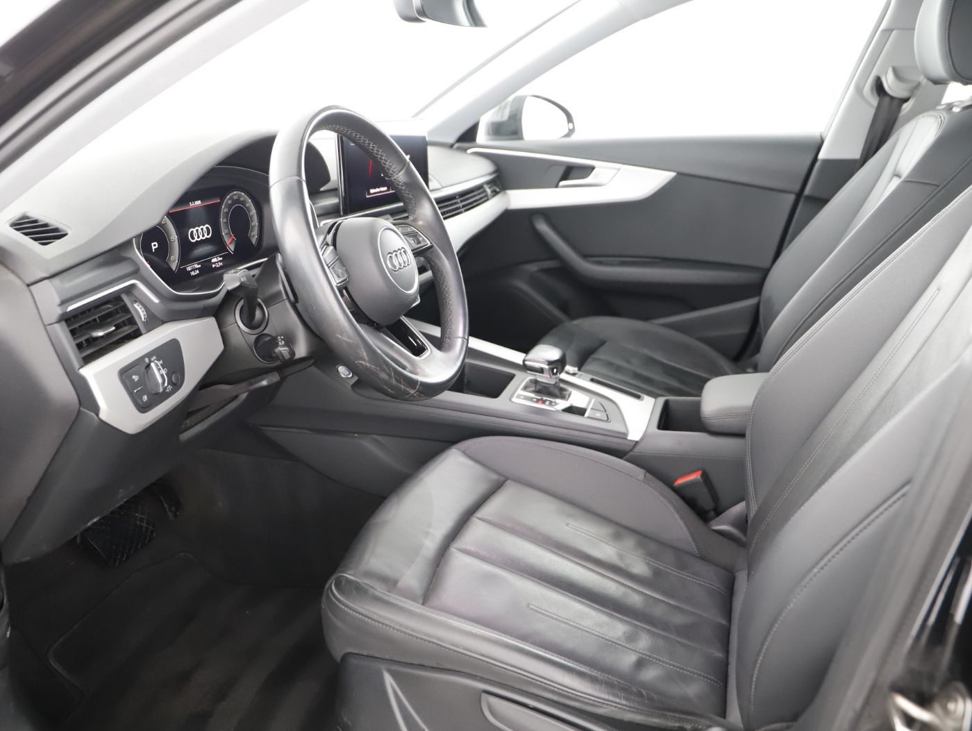 Audi A4 Avant 30 TDI Aut. | Bild 14 von 28