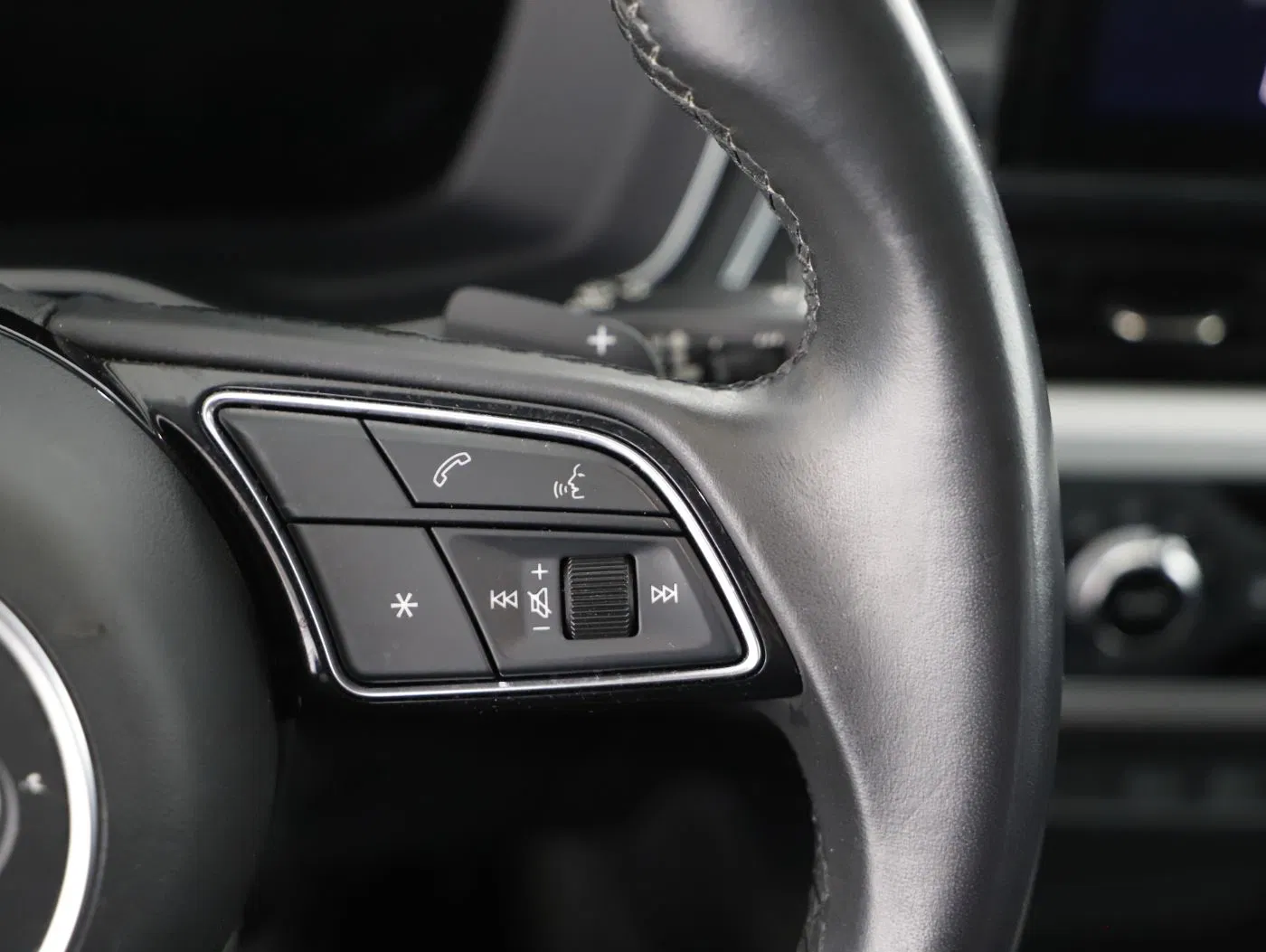 Audi A4 Avant 30 TDI Aut. | Bild 19 von 28