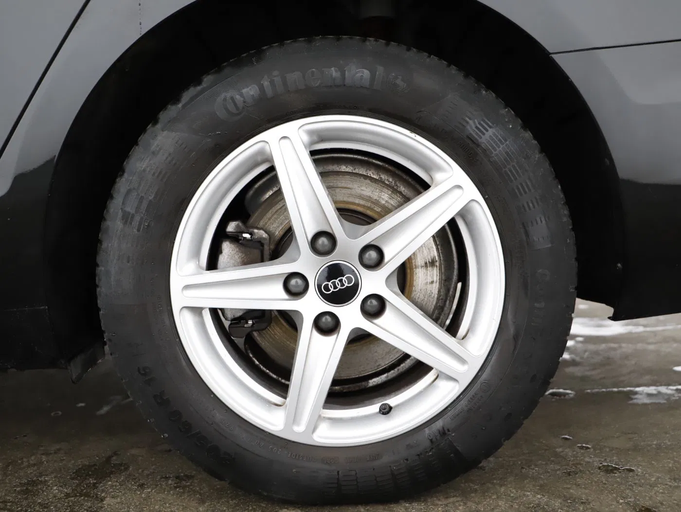 Audi A4 Avant 30 TDI Aut. | Bild 10 von 28