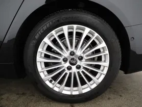 Audi A6 Avant 40 TDI Aut. design | Thumbnail 6 von 25