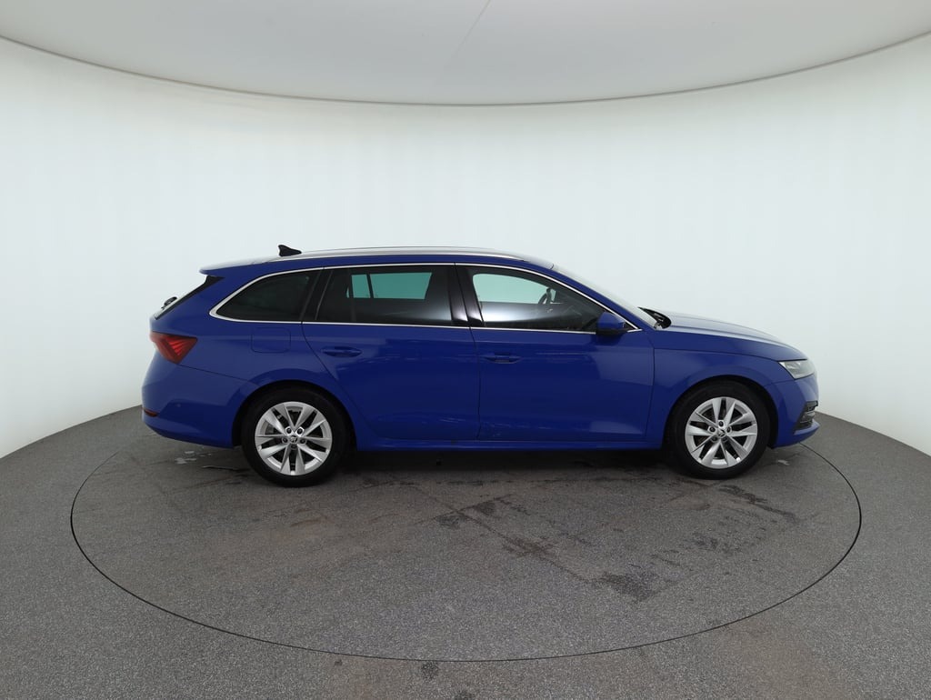 Skoda Octavia Combi 2.0 TDI Premium | Bild 4 von 30