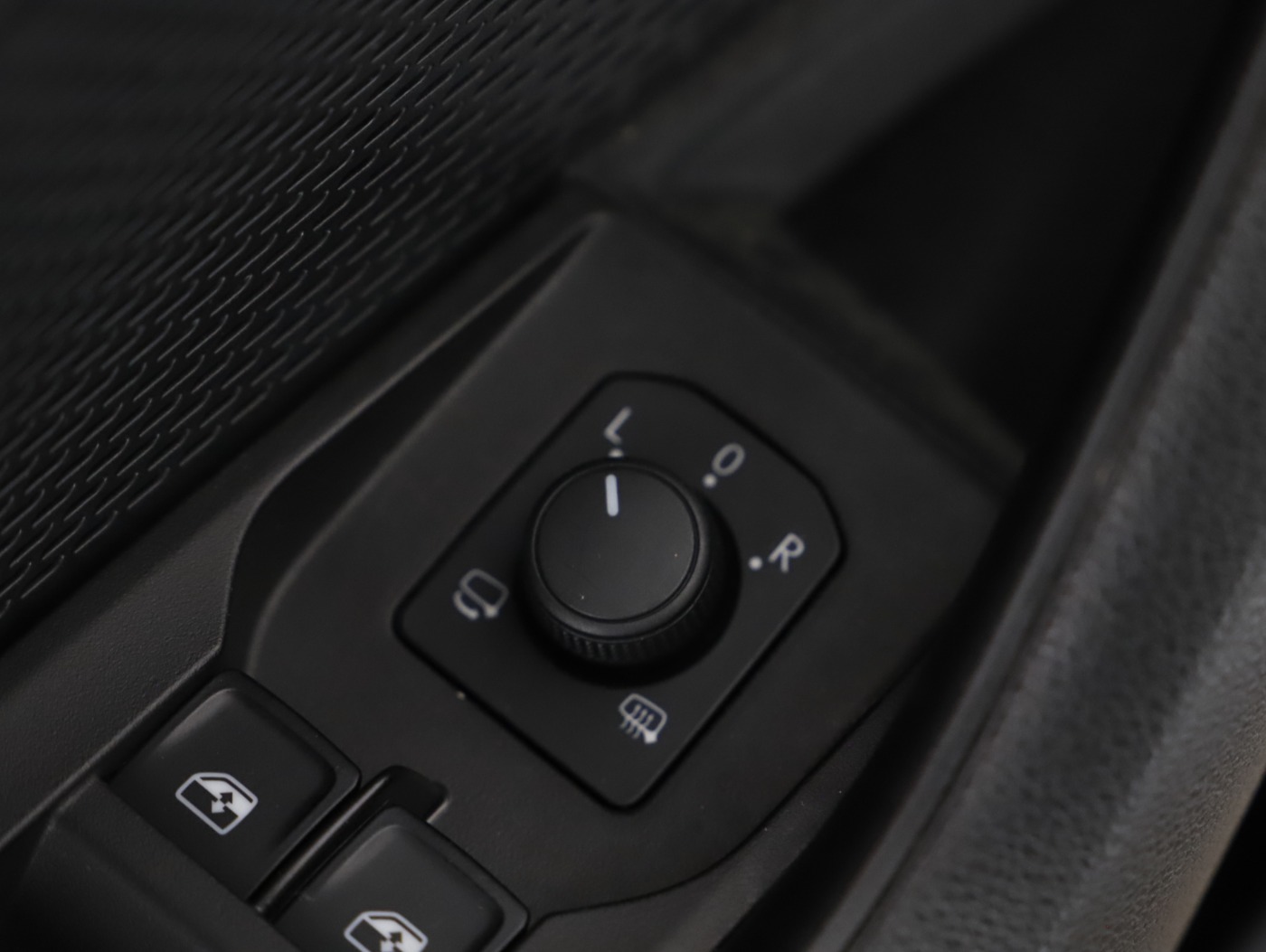 Skoda Octavia Combi 2.0 TDI Scout | Bild 12 von 27