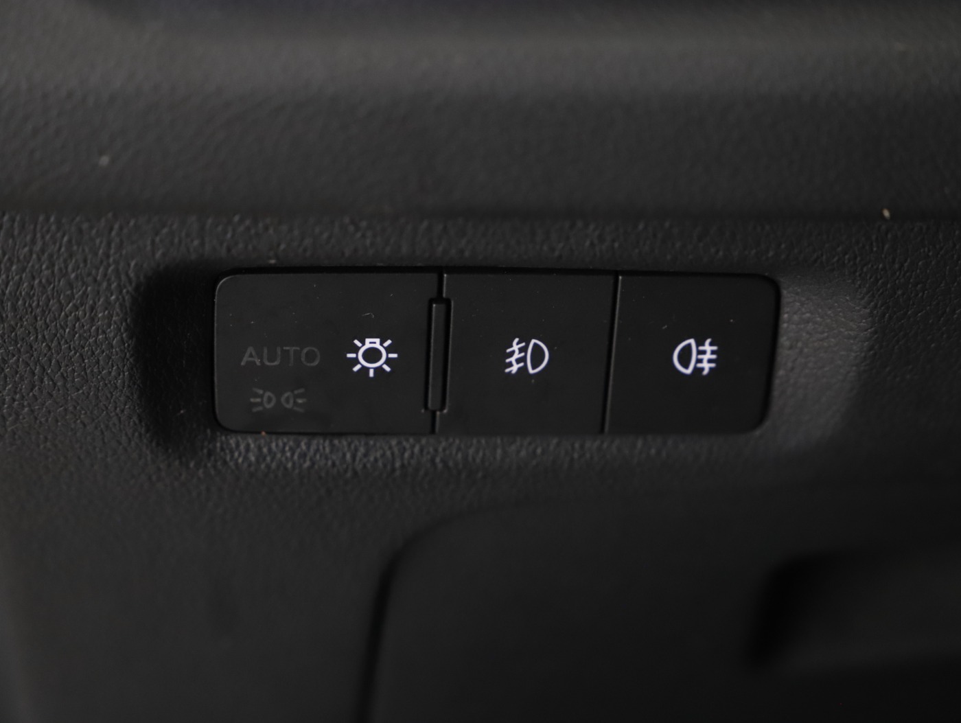 Skoda Octavia Combi 2.0 TDI Scout | Bild 11 von 27