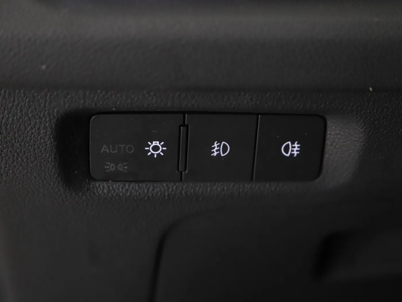 Skoda Octavia Combi 2.0 TDI Scout | Bild 11 von 27