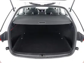 Skoda Octavia Combi 2.0 TDI Scout | Thumbnail 8 von 27