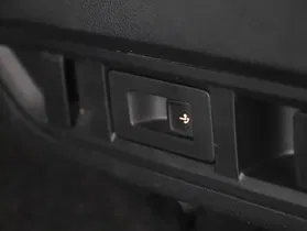 Skoda Octavia Combi 2.0 TDI Scout | Thumbnail 26 von 27