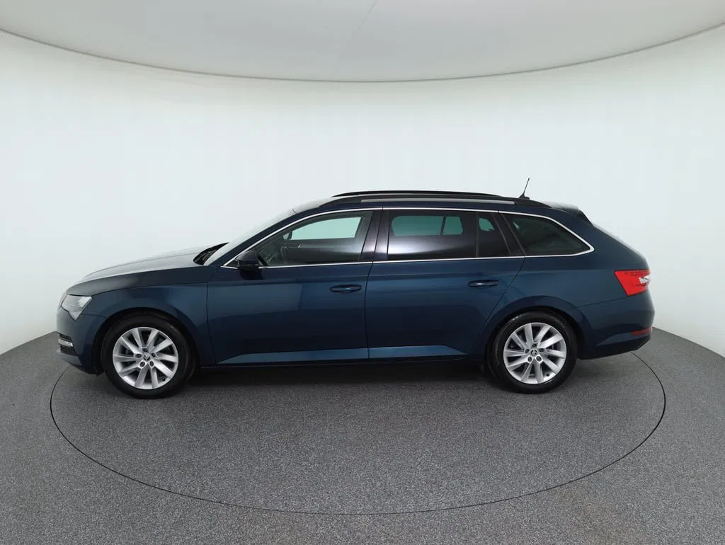 Skoda Superb Combi 2.0 TDI Ambition | Bild 8 von 29