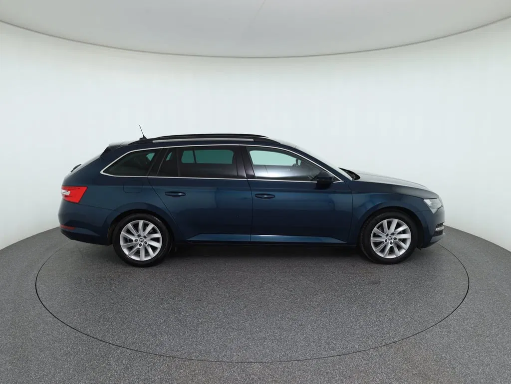 Skoda Superb Combi 2.0 TDI Ambition | Bild 4 von 29