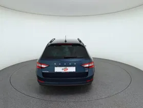 Skoda Superb Combi 2.0 TDI Ambition | Thumbnail 6 von 29