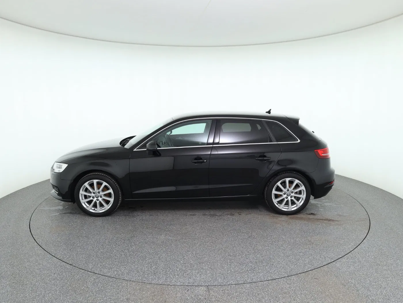 Audi A3 Sportback 1.0 TFSI SB | Bild 9 von 28