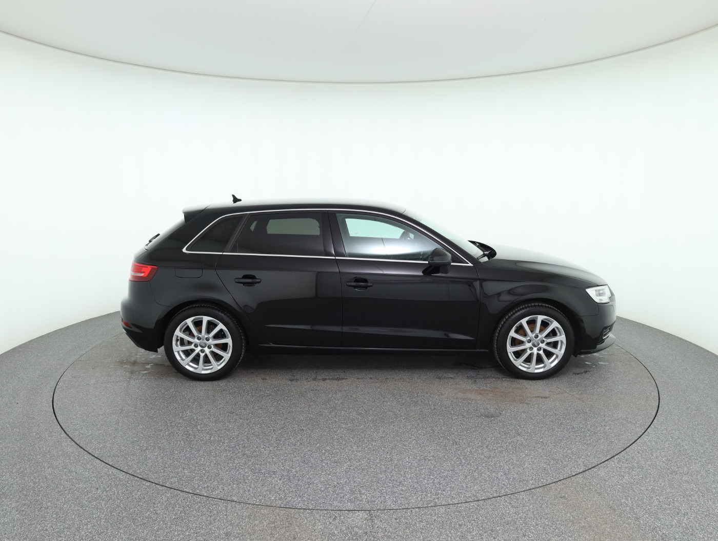 Audi A3 Sportback 1.0 TFSI SB | Bild 5 von 28