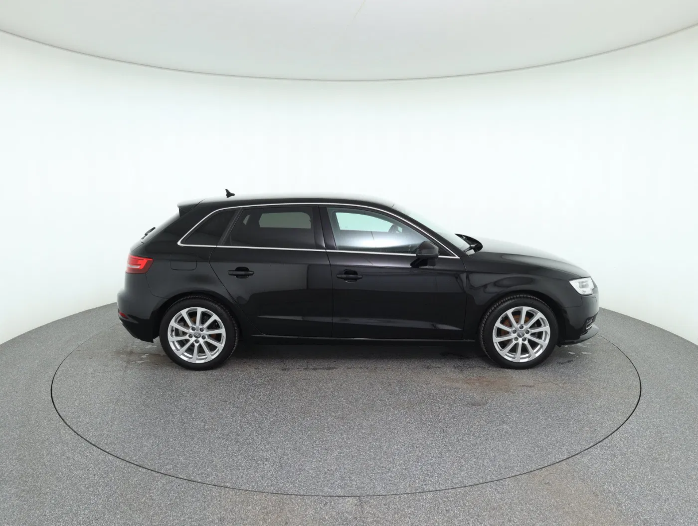 Audi A3 Sportback 1.0 TFSI SB | Bild 5 von 28